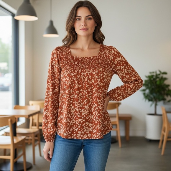 Gilli Tops - Gilli Rust Color w/White Floral Pattern Women's Small Top Nice Weight Oversized